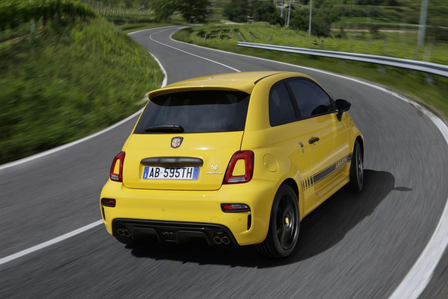  Abarth 595 Competizione (312) 2016 года  (фото 1 из 73)